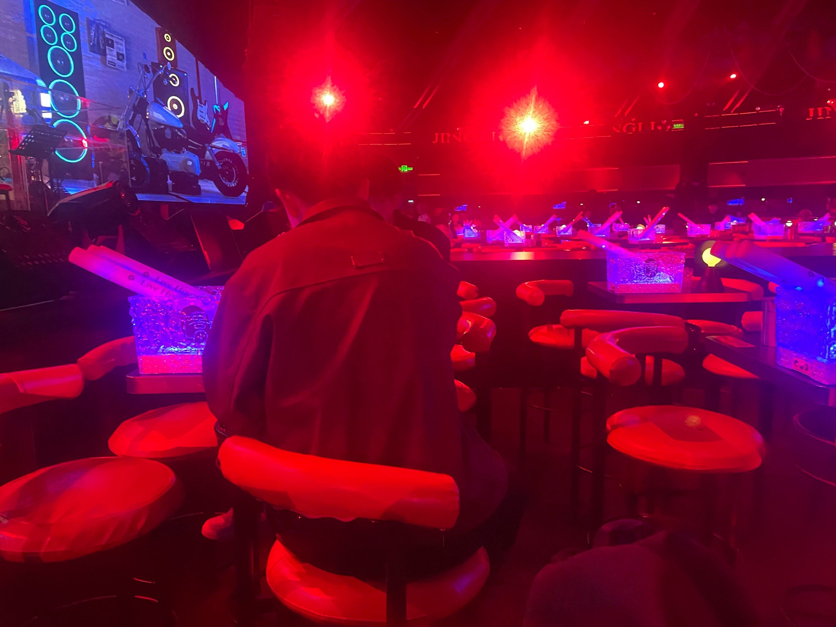 南阳商务ktv中低端差异-卧龙区ktv预定