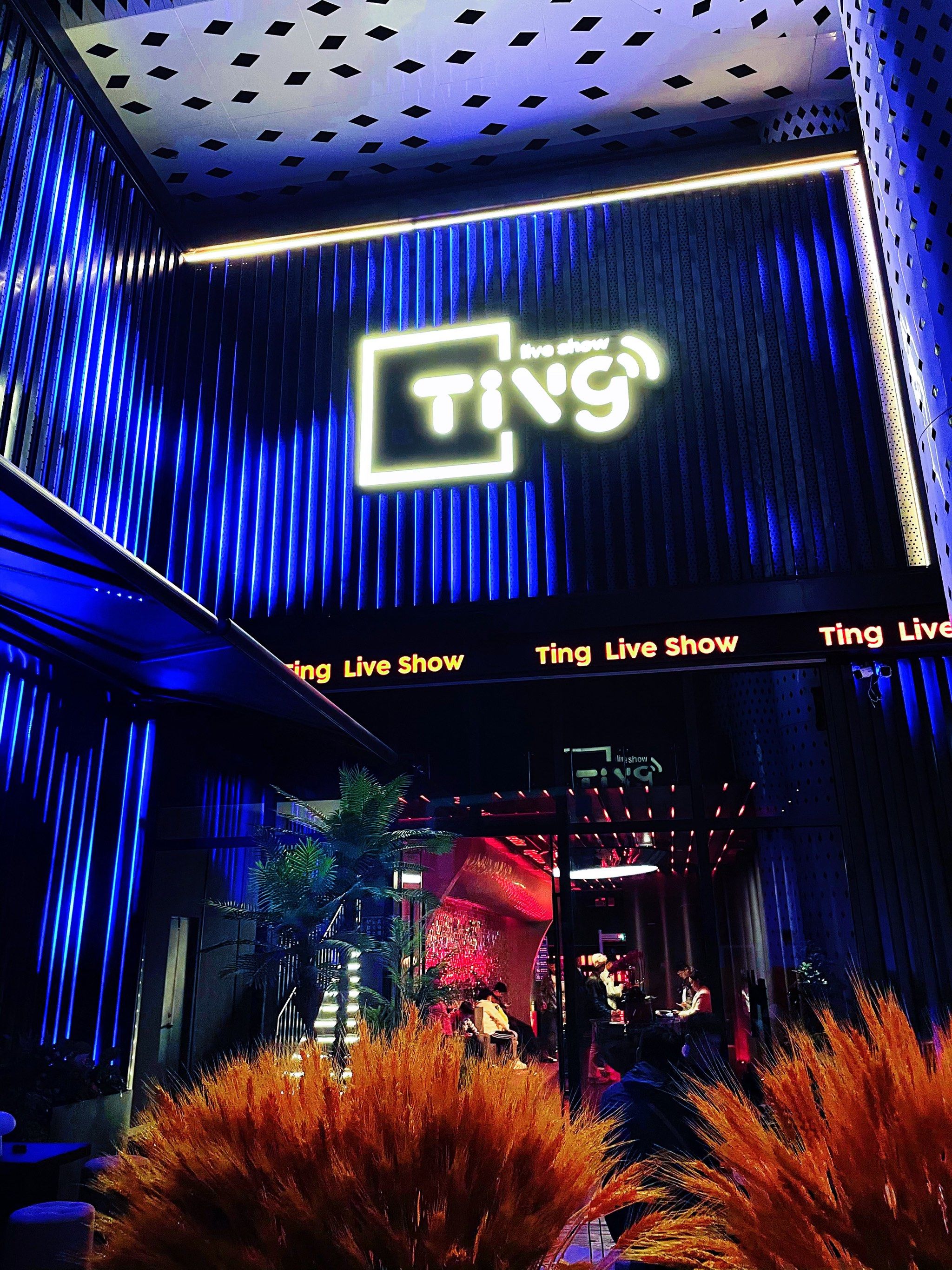 南阳ktv预订，商务ktv体验如何-方城县ktv预订